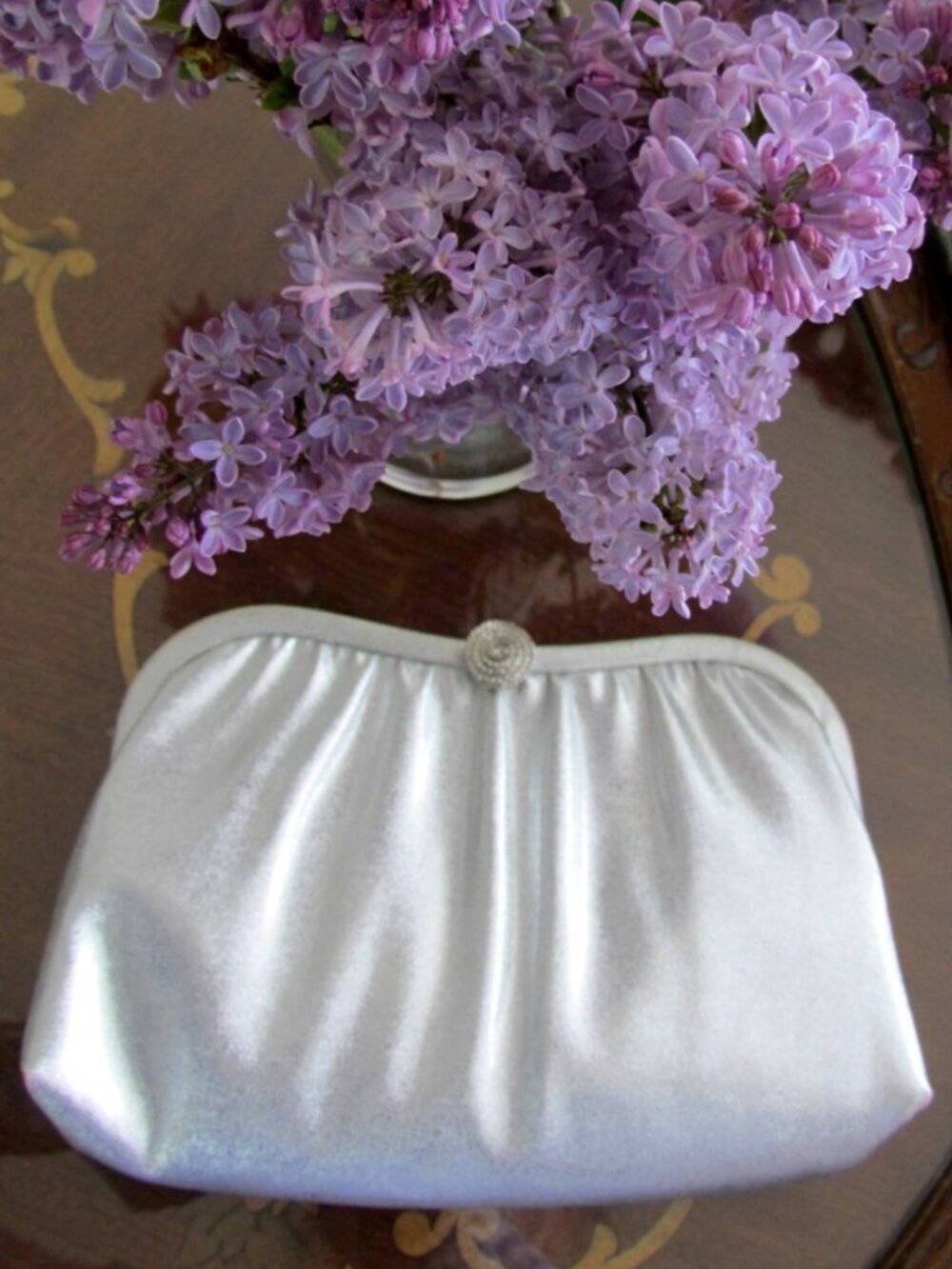 SILVER BAG, CLUTCH w BLING CLOSURE, CHAIN HANDLE, ELEGANT VINTAGE EVENING PURSE